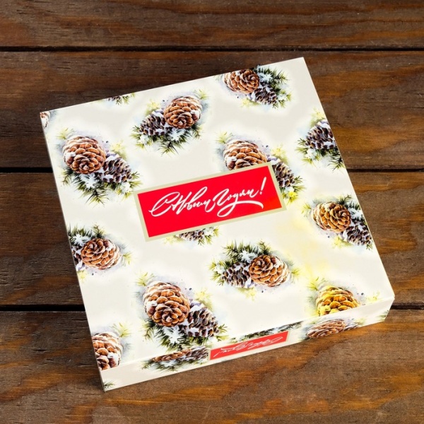 Коробка для 8 конфет + шоколад, с окном "Шишки"