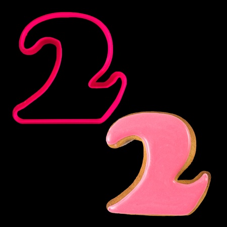 Вырубка для пряника Цифры 2, размер 8 см, пластик