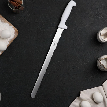 Нож для бисквита, мелкие зубчики, ручка пластик, рабочая поверхность 34 см
