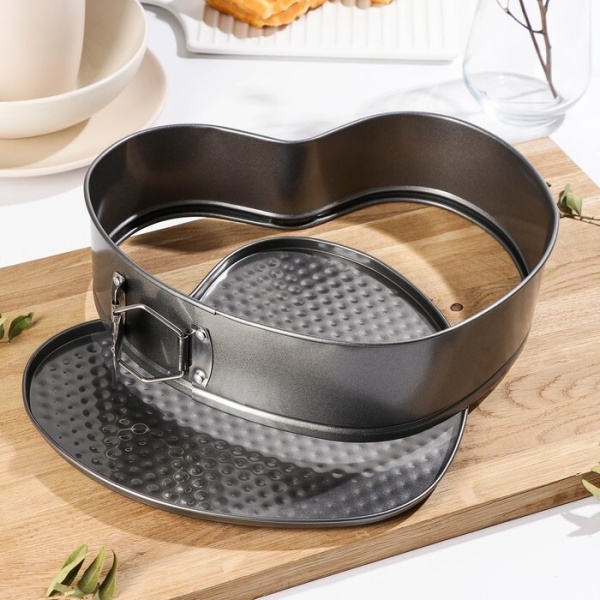 Форма для выпечки разъемная с антиприг. покрытием "Сердце", 18*5,8 см