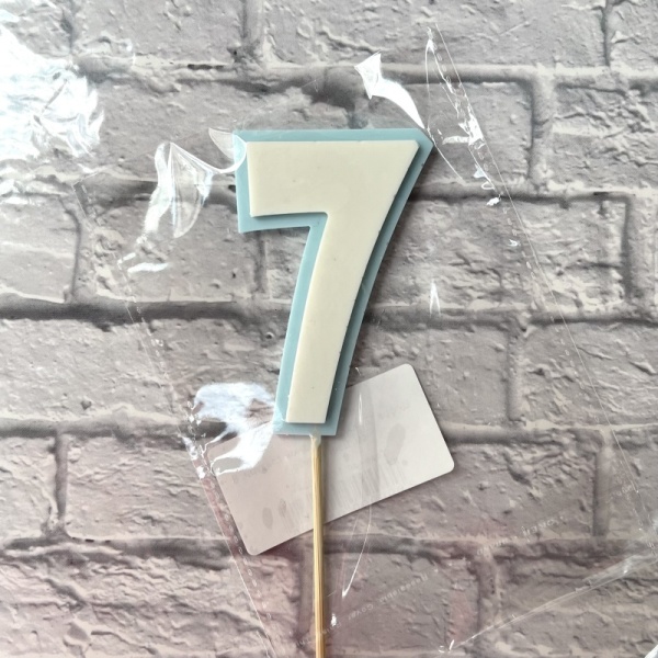 Цифра "7" из шоколадной глазури, 8 см, цвет голубой
