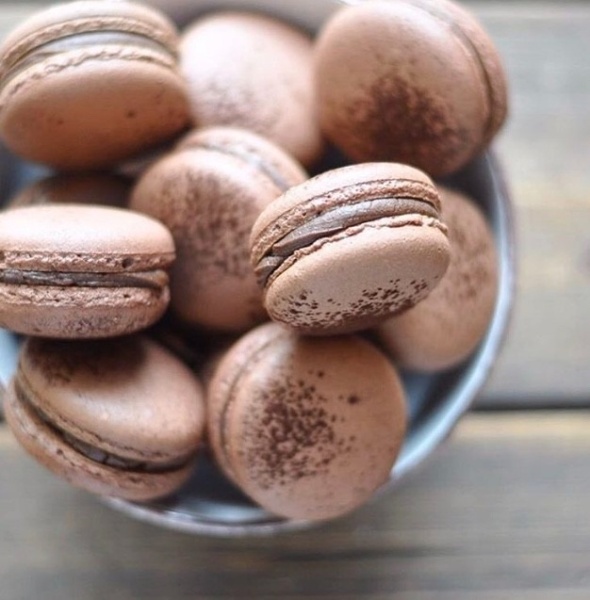 Крышечки макаронс (пара), капучино