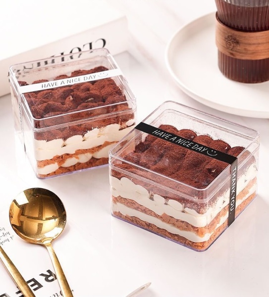 Креманка для десертов с крышкой квадратная CAKE BOX, 350 мл