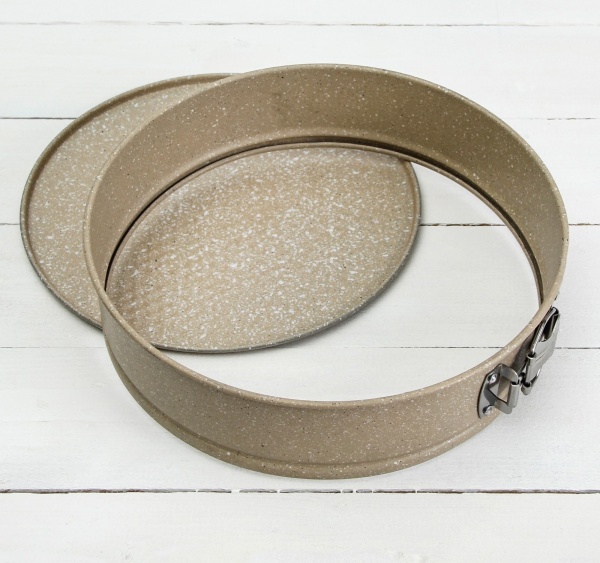 Форма для выпечки Доляна «Элин Мрамор. Немецкий кекс», 26,3×6,8 см, со вкладышем для немецкого кекса, съёмное дно, антипригарное покрытие