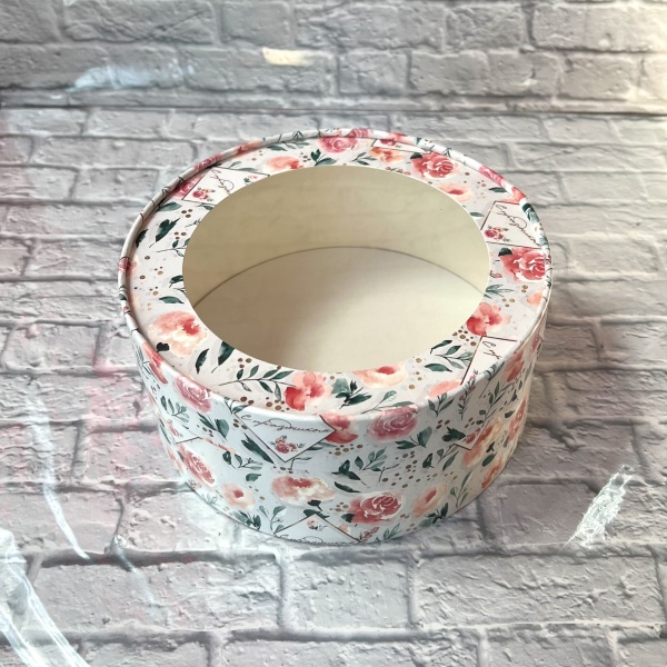 Коробка круглая с окном 16*7 см, с праздником/розы