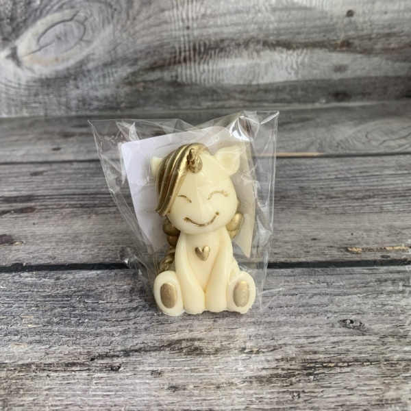 Фигурка из шоколадной глазури "Единорог с крыльями", ЗОЛОТАЯ грива